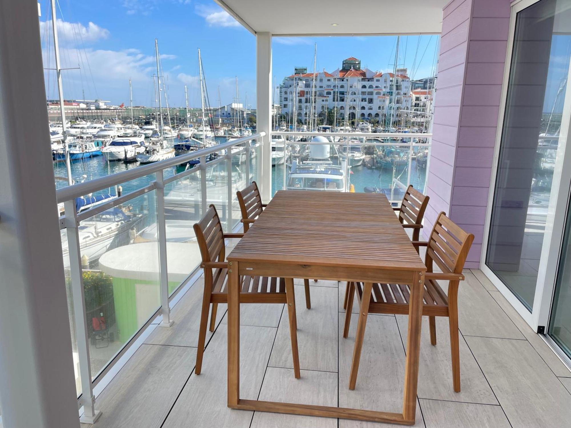 Deluxe Marina View Seafront Gibraltar Stay Екстериор снимка