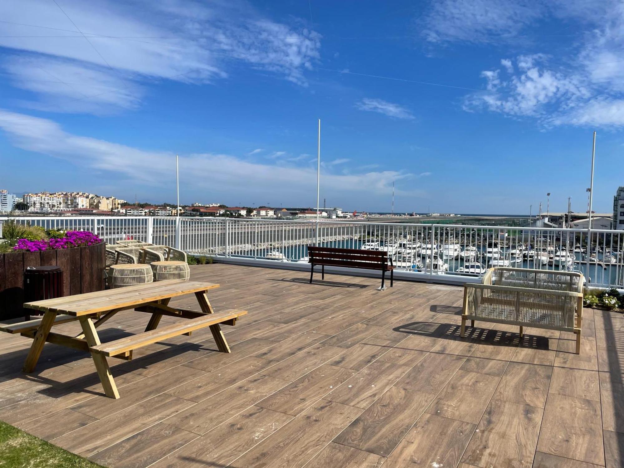 Deluxe Marina View Seafront Gibraltar Stay Екстериор снимка