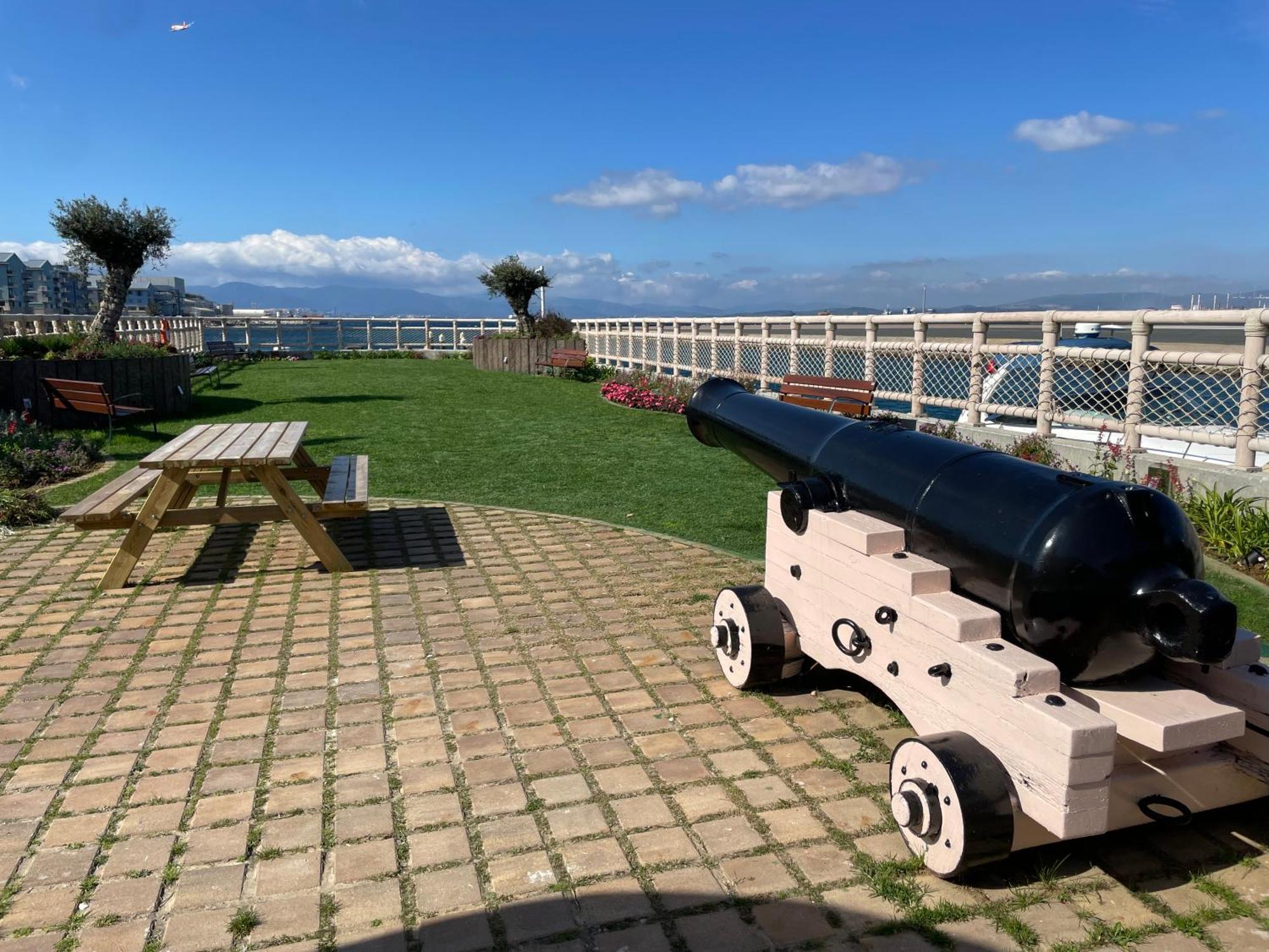 Deluxe Marina View Seafront Gibraltar Stay Екстериор снимка