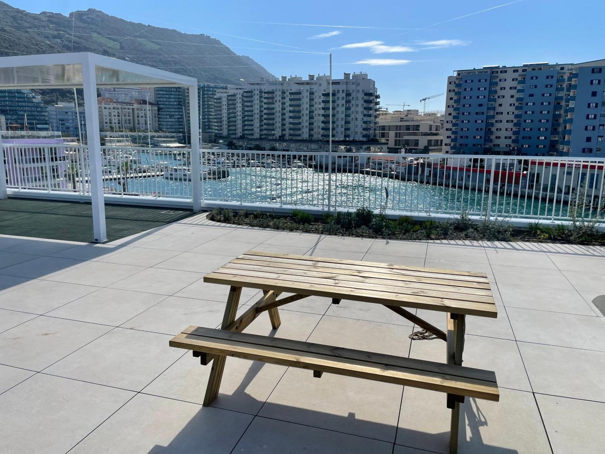 Deluxe Marina View Seafront Gibraltar Stay Екстериор снимка