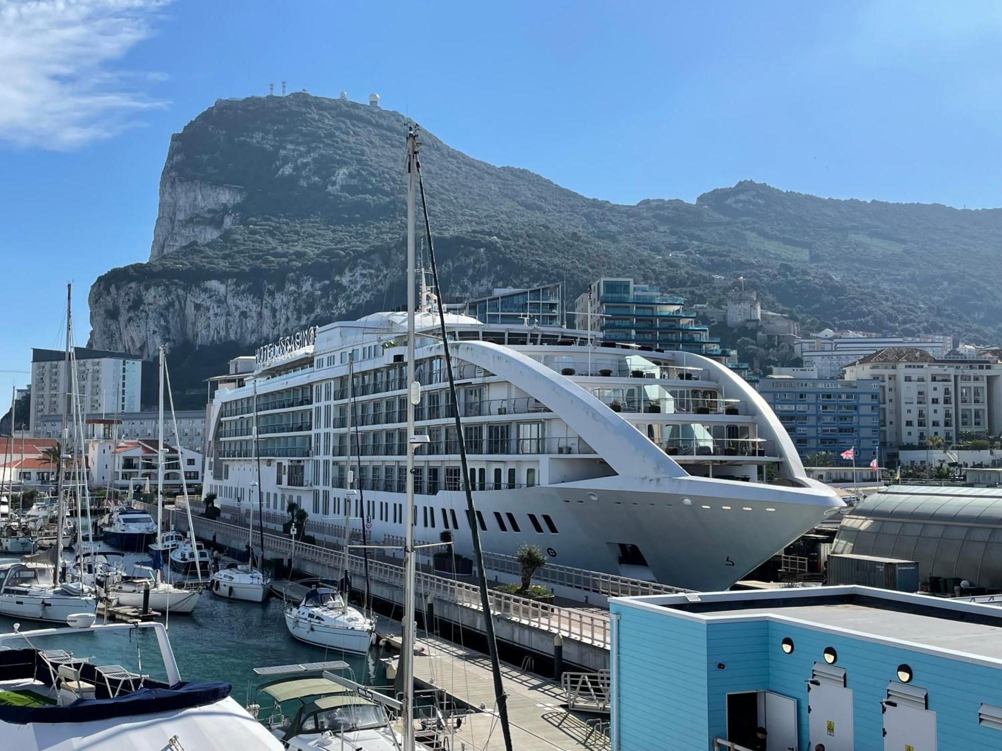 Deluxe Marina View Seafront Gibraltar Stay Екстериор снимка