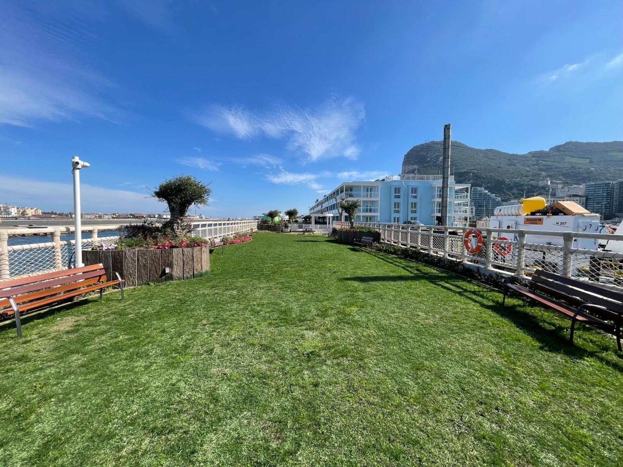 Deluxe Marina View Seafront Gibraltar Stay Екстериор снимка