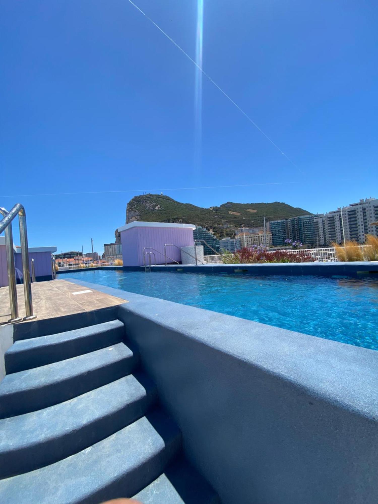 Deluxe Marina View Seafront Gibraltar Stay Екстериор снимка