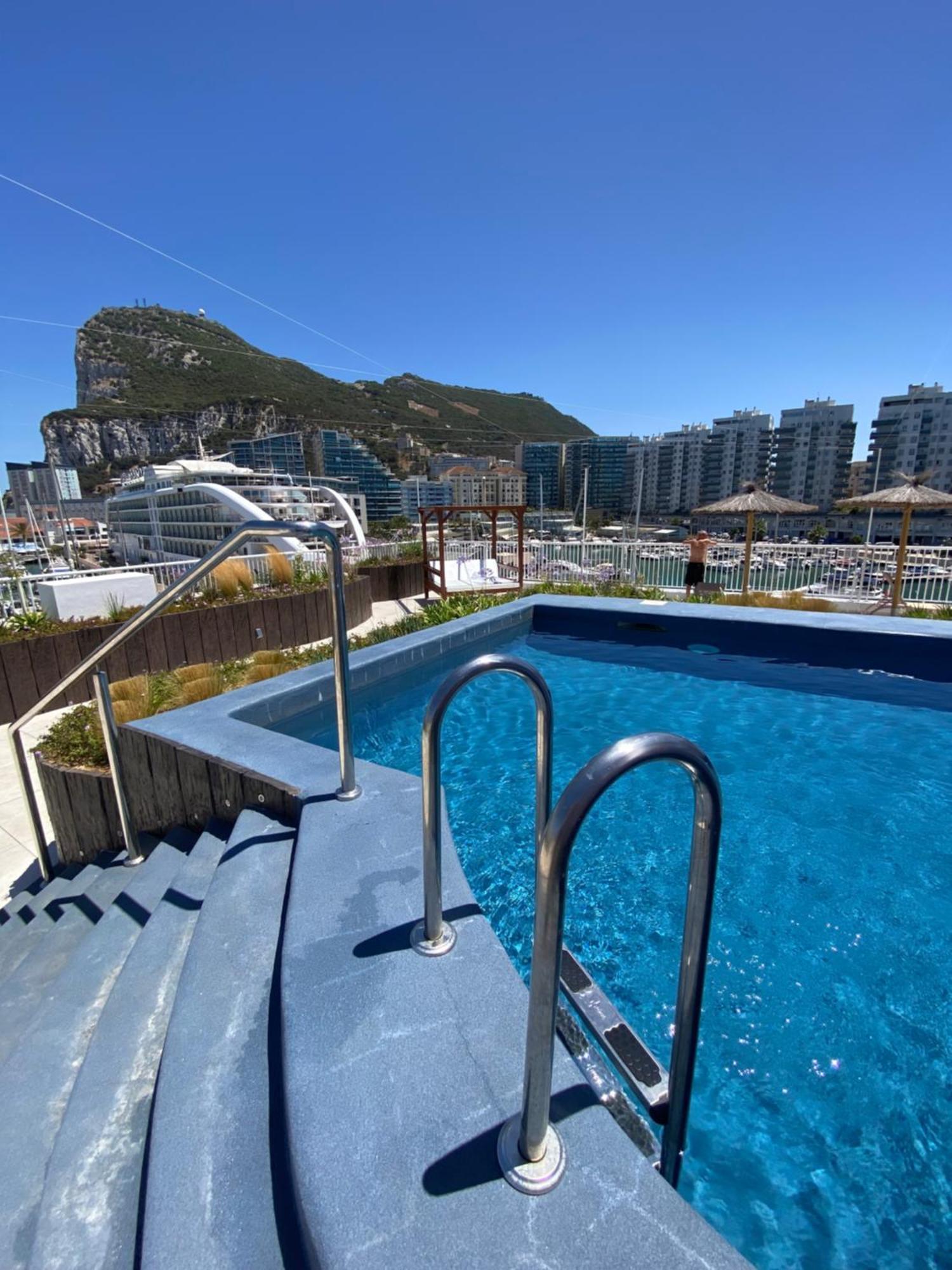 Deluxe Marina View Seafront Gibraltar Stay Екстериор снимка